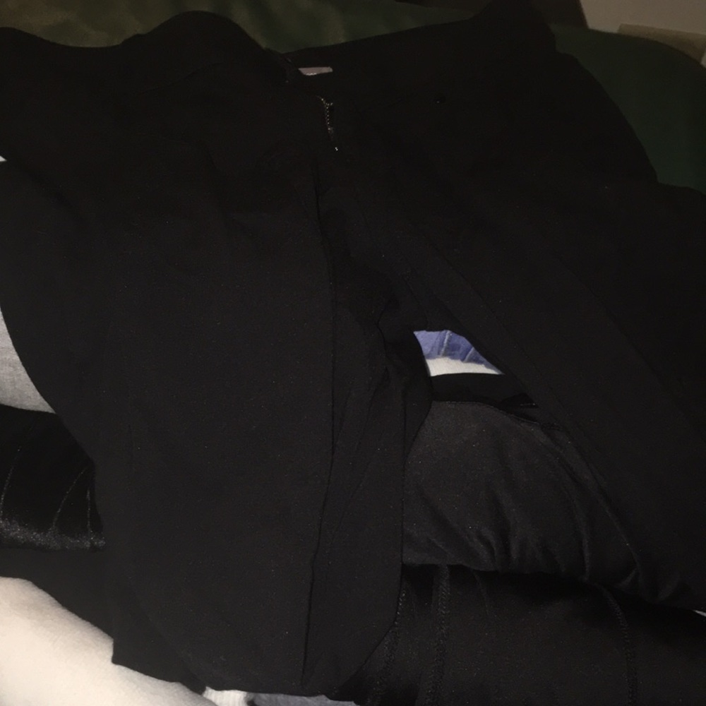 Maurice’s black skinny leg dress pants